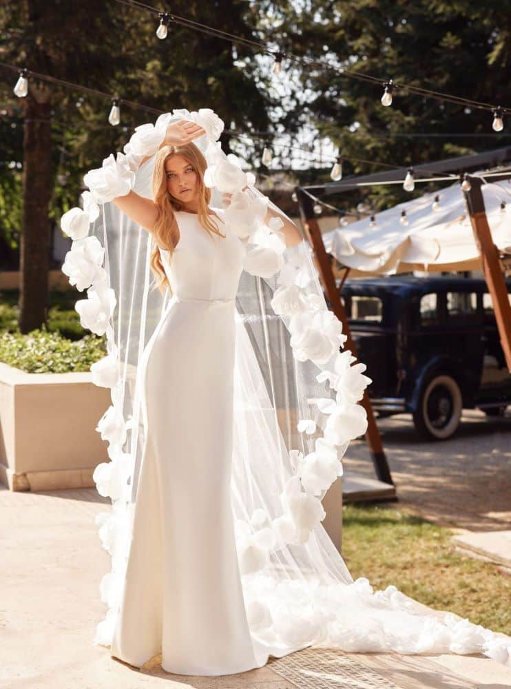 robe blanche mariage extérieur soleil mariée blonde jardin voilage