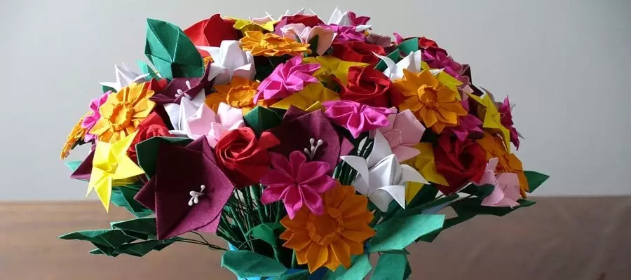 bouquet de fleurs papier coloré origami