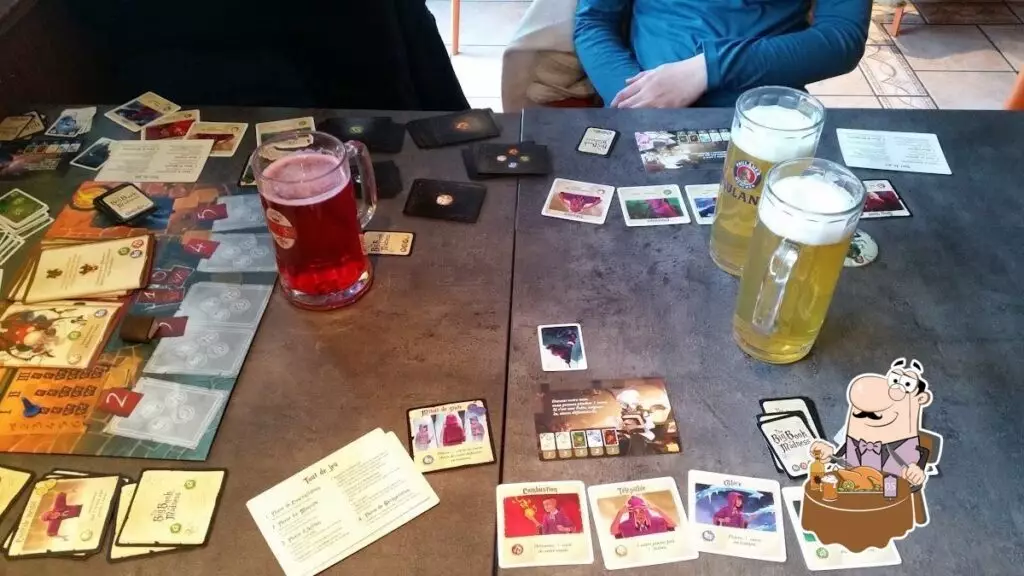 jeux de société sur table bière bar restaurant baraka toulouse cartes
