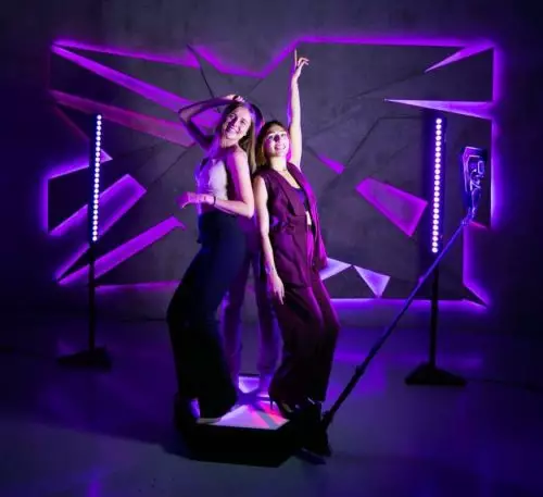 animation video soirée photobooth 360 videobooth spinner shootnbox éclairage ultraviolet